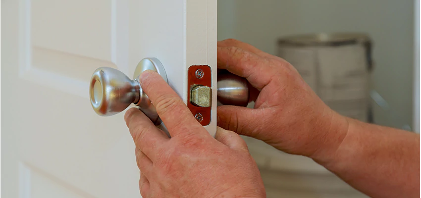 AAA Locksmiths For lock Replacement in Deerfield Beach, Florida