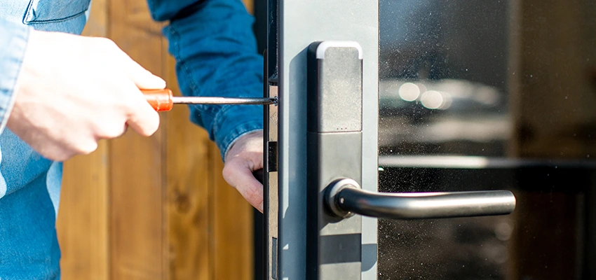 Aluminium Door Lock Replacement in Deerfield Beach, Florida